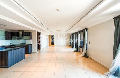 Apartment - 2 Bedrooms - 3 Bathrooms for sale in West Porto Drive - Porto Arabia - The Pearl Island - Doha