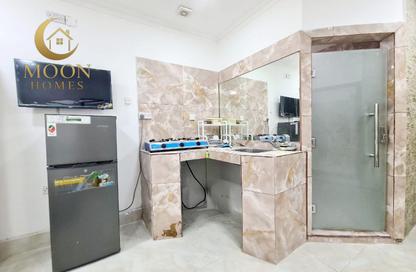 Apartment - Studio - 1 Bathroom for rent in Umm Ghwailina Comm - Umm Ghuwalina - Umm Ghuwailina - Doha Apartment - Studio - 1 Bathroom for rent in Umm Ghwailina Comm - Umm Ghuwalina - Umm Ghuwailina - Doha