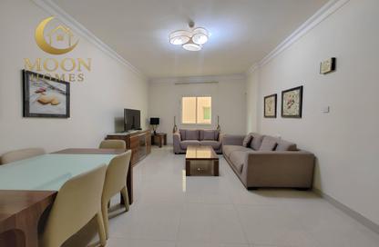Apartment - 2 Bedrooms - 2 Bathrooms for rent in Umm Ghuwailina 4 - Umm Ghuwailina - Doha