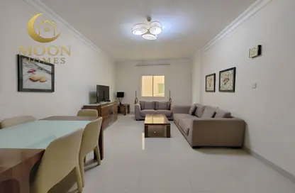 Apartment - 2 Bedrooms - 2 Bathrooms for rent in Umm Ghuwailina 4 - Umm Ghuwailina - Doha