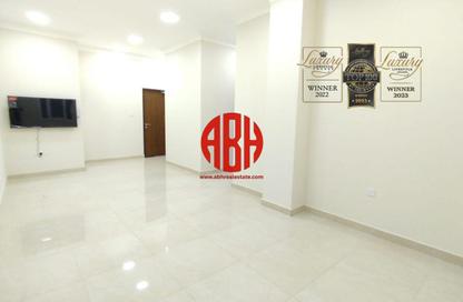 Apartment - 1 Bedroom - 2 Bathrooms for rent in Al Nasr Street - Al Nasr - Doha