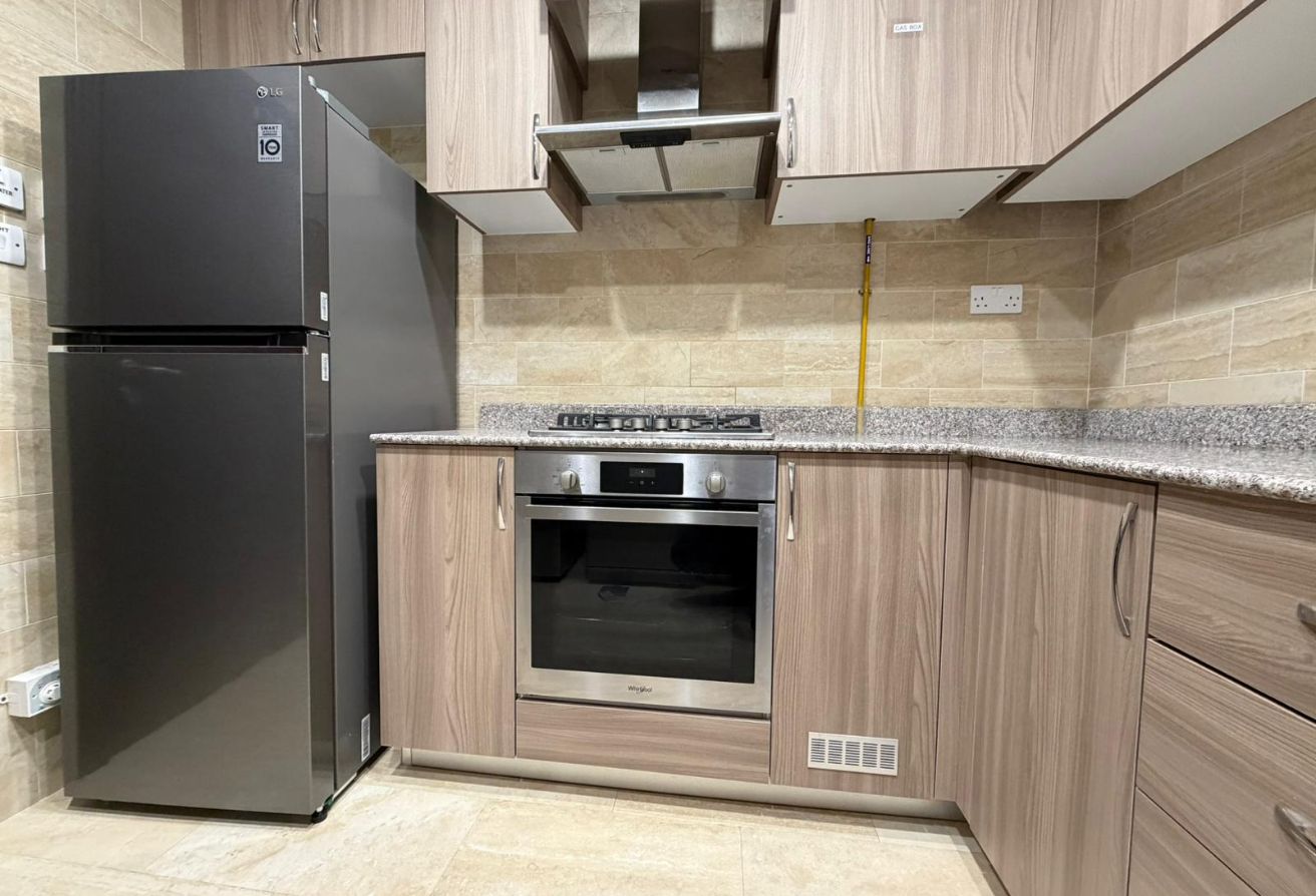 Luxury 2BR + Maid | Fully Furnished | 138 SQM | Bi thumbnail 12