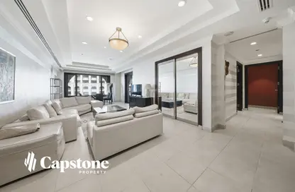 Apartment - 2 Bedrooms - 3 Bathrooms for rent in East Porto Drive - Porto Arabia - The Pearl Island - Doha
