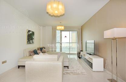 Apartment - 1 Bedroom - 2 Bathrooms for sale in Lusail Residence - Marina District - Lusail