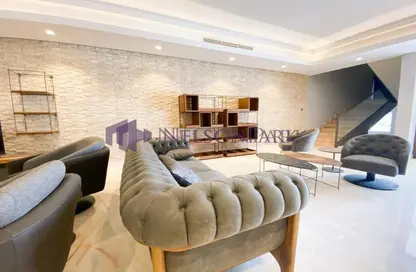 Compound - 4 Bedrooms - 6 Bathrooms for rent in Maamoura Villas - Al Maamoura - Doha