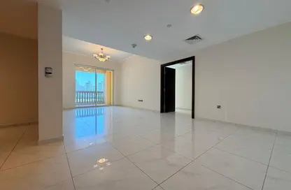 شقة - 3 غرف نوم - 3 حمامات للايجار في فيفا غرب - فيفا بحرية - جزيرة اللؤلؤة - الدوحة