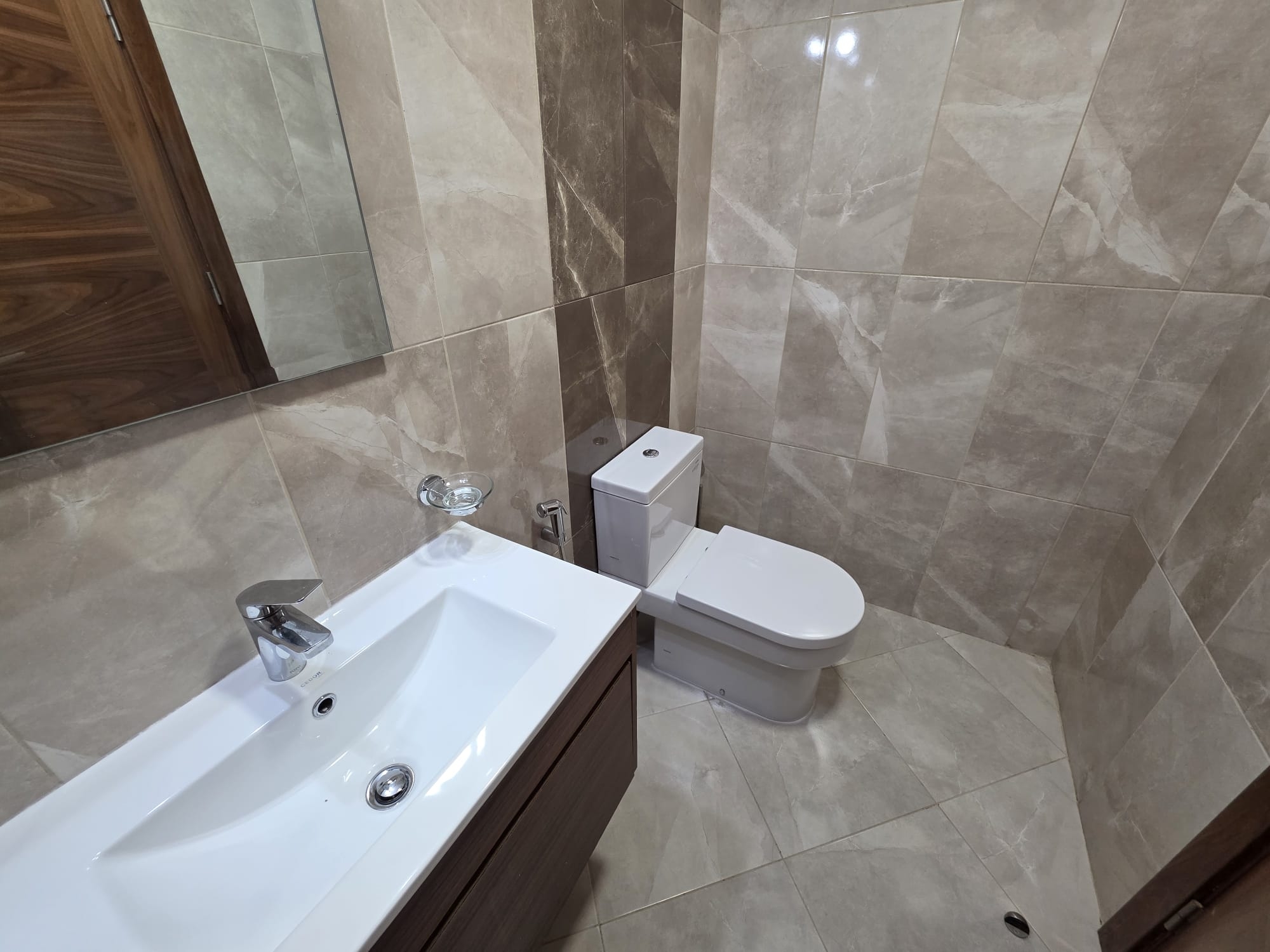 TITLE DEED 2BEDROOM FOR INVESTMENT NEAR STADIUM thumbnail 12