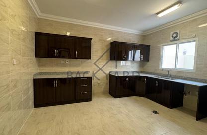 Villa - 6 Bedrooms - 6 Bathrooms for rent in Al Kheesa - Al Kheesa - Umm Salal Mohammed