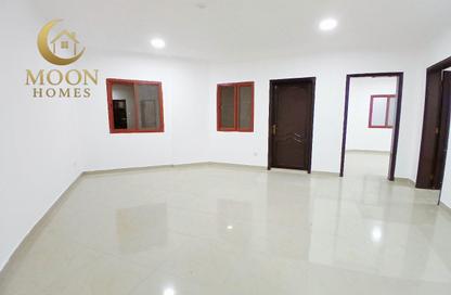 Apartment - 2 - 2 for rent in Umm Ghuwailina 4 - Umm Ghuwailina - Doha