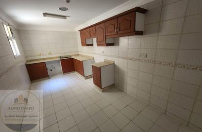 Apartment - 2 Bedrooms - 2 Bathrooms for rent in Al Nasr Street - Al Nasr - Doha
