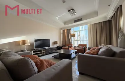 Apartment - 2 Bedrooms - 2 Bathrooms for rent in Anas Street - Fereej Bin Mahmoud North - Fereej Bin Mahmoud - Doha