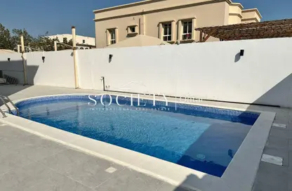 فيلا - 6 غرف نوم - 8 حمامات للايجار في شارع عنيزة - الحي الدبلوماسي - الدوحة