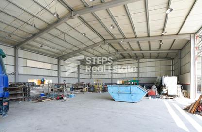 Warehouse - Studio - 1 for rent in East Industrial Street - Birkat Al Awamer - Al Wakra