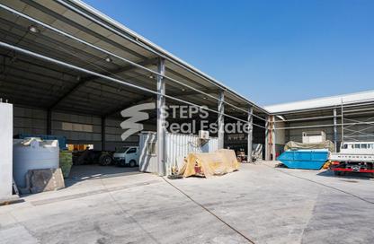 Warehouse - Studio - 1 for rent in East Industrial Street - Birkat Al Awamer - Al Wakra