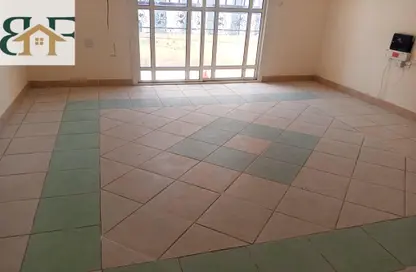 Apartment - 2 Bedrooms - 2 Bathrooms for rent in Al Mansoura - Doha