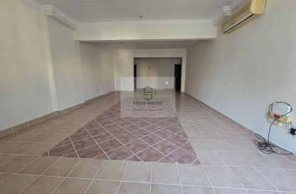 Apartment - 2 - 3 for rent in Umm Ghwailina Comm - Umm Ghuwalina - Umm Ghuwailina - Doha Apartment - 2 - 3 for rent in Umm Ghwailina Comm - Umm Ghuwalina - Umm Ghuwailina - Doha