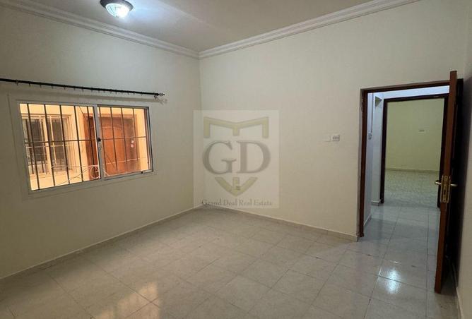 2OidTpYUx6G - Property Main Image