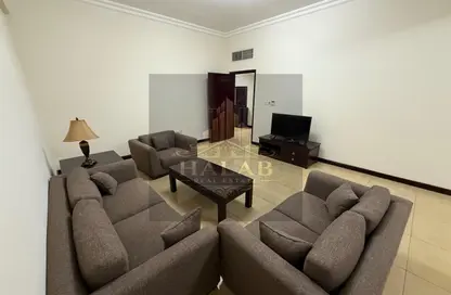 Apartment - 2 Bedrooms - 2 Bathrooms for rent in Al Sadd Road - Al Sadd - Doha