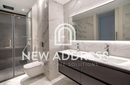 Apartment - 3 Bedrooms - 4 Bathrooms for sale in Gewan Island - The Pearl Island - Doha