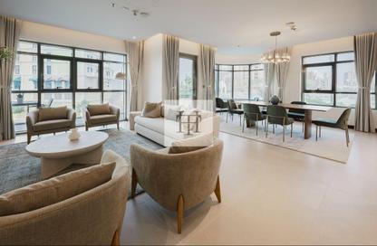 Townhouse - 4 Bedrooms - 5 Bathrooms for sale in Hilton Doha The Pearl Residences - Abraj Quartiers - The Pearl Island - Doha