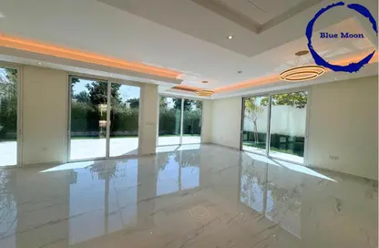 Villa - 5 Bedrooms - 6 Bathrooms for rent in Floresta Gardens - Floresta Gardens - The Pearl Island - Doha