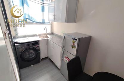 Apartment - Studio - 1 Bathroom for rent in Umm Ghuwailina 4 - Umm Ghuwailina - Doha