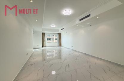 Apartment - 2 Bedrooms - 3 Bathrooms for rent in West Porto Drive - Porto Arabia - The Pearl Island - Doha Apartment - 2 Bedrooms - 3 Bathrooms for rent in West Porto Drive - Porto Arabia - The Pearl Island - Doha