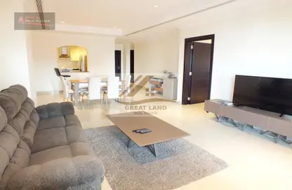 Apartment - 1 Bedroom - 2 Bathrooms for rent in Tower 13 - Porto Arabia - The Pearl Island - Doha