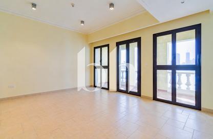 Apartment - 1 Bedroom - 2 Bathrooms for rent in Carnaval - Qanat Quartier - The Pearl Island - Doha