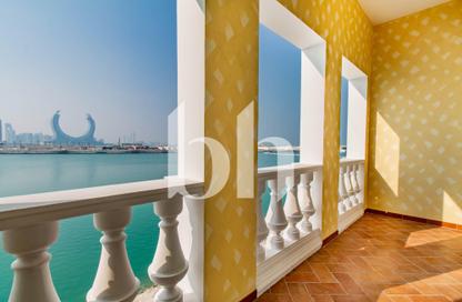 Apartment - 1 Bedroom - 2 Bathrooms for rent in Carnaval - Qanat Quartier - The Pearl Island - Doha