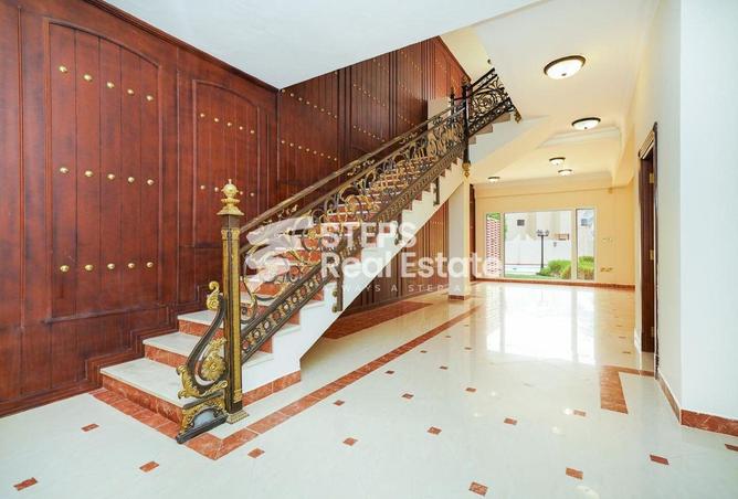 52223902 - Property Image 2