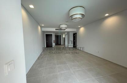Apartment - 1 Bedroom - 2 Bathrooms for sale in Viva West - Viva Bahriyah - The Pearl Island - Doha