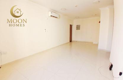 Apartment - 1 - 1 for rent in Umm Ghuwailina 4 - Umm Ghuwailina - Doha