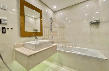 Apartment - 1 - 2 for rent in Viva East - Viva Bahriyah - The Pearl Island - Doha