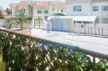 Apartment - Studio - 1 Bathroom for rent in Bu Hamour Street - Abu Hamour - Doha Apartment - Studio - 1 Bathroom for rent in Bu Hamour Street - Abu Hamour - Doha