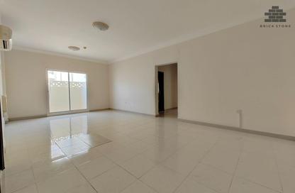 شقة - 2 غرف نوم - 2 حمامات للايجار في منتزه 7 - المنتزه - الدوحة