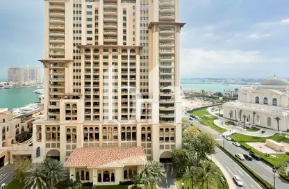 Apartment - 1 Bedroom - 2 Bathrooms for sale in West Porto Drive - Porto Arabia - The Pearl Island - Doha