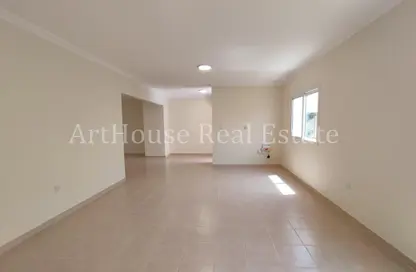 Villa - 3 Bedrooms - 3 Bathrooms for rent in Al Luqta - Al Luqta - Doha