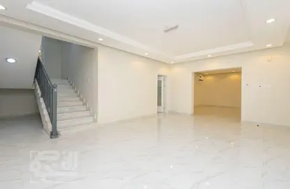 فيلا - 4 غرف نوم - 4 حمامات للايجار في مريخ - المريخ - الدوحة