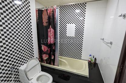 Apartment - 2 Bedrooms - 2 Bathrooms for sale in East Porto Drive - Porto Arabia - The Pearl Island - Doha Apartment - 2 Bedrooms - 2 Bathrooms for sale in East Porto Drive - Porto Arabia - The Pearl Island - Doha