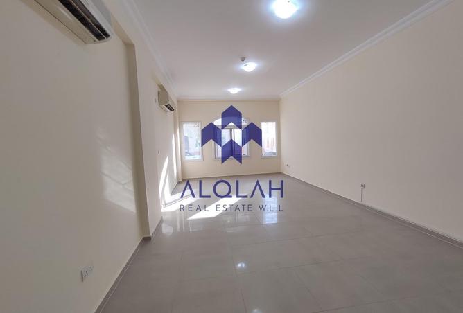 1004452 - Property Image 2