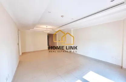 Apartment - 1 Bedroom - 2 Bathrooms for rent in East Porto Drive - Porto Arabia - The Pearl Island - Doha