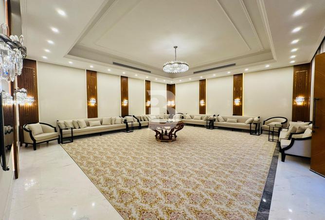 58521153 - Property Image 2