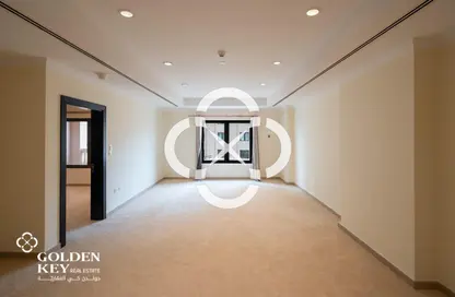 Apartment - 1 Bedroom - 2 Bathrooms for rent in East Porto Drive - Porto Arabia - The Pearl Island - Doha