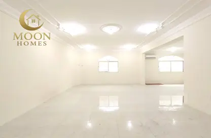 شقة - 3 غرف نوم - 3 حمامات للايجار في المنصورة - المنصورة - الدوحة