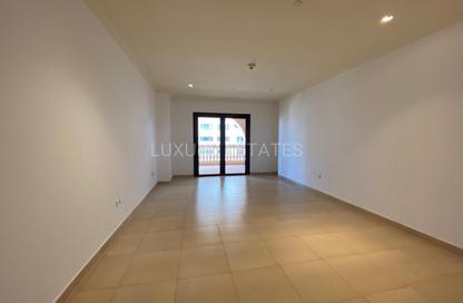 Apartment - 1 Bedroom - 2 Bathrooms for rent in One Porto Arabia - Porto Arabia - The Pearl Island - Doha