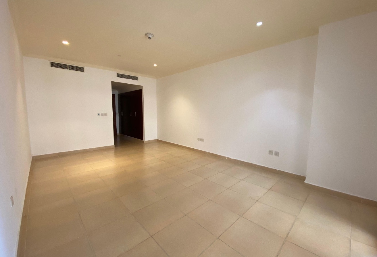 Spacious 1BHK | Wide Balcony | 2 Bathrooms thumbnail 4