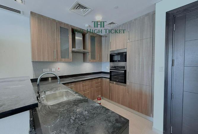 1010591 - Property Image 2