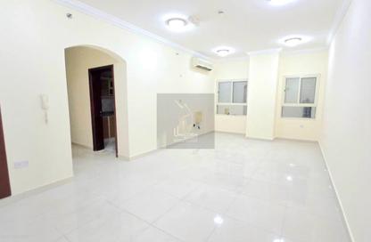 Apartment - 2 Bedrooms - 3 Bathrooms for rent in Al Mansoura - Al Mansoura - Doha