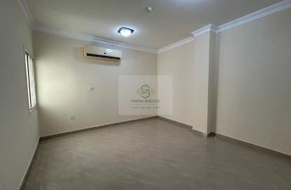 Apartment - 3 Bedrooms - 3 Bathrooms for rent in Bin Omran 28 - Fereej Bin Omran - Doha